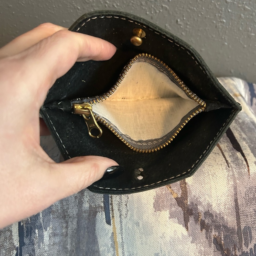 WAYAWAYA Black Leather Wallet - Picture 3 of 5